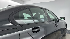 BMW 3 Series 330e 22.3 kWh M Sport 4dr Step Auto Saloon